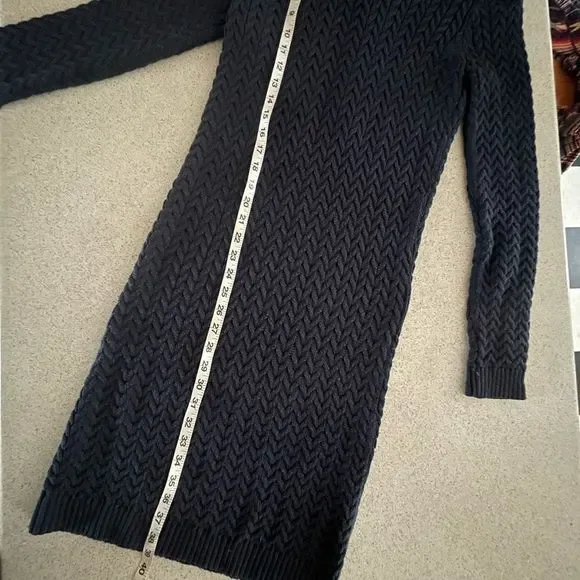 #118 Véro navy cable knit sweater dress - Picture 8 of 8